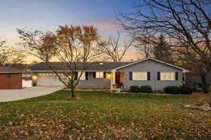 317 Maple Island Rd, Burnsville, MN 55306 - Photo 3