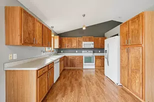 11763 N Meadow Curve, Lindstrom, MN 55045 - Photo 11