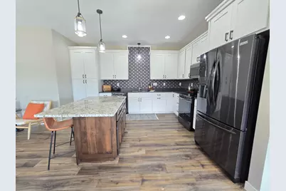 250 Rodeo Road, Alexandria, MN 56308 - Photo 5