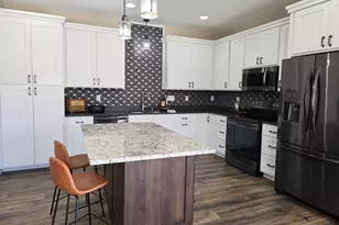 250 Rodeo Rd, Alexandria, MN 56308 - Photo 3