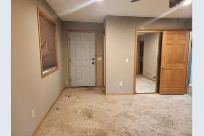 2076 Flanders Road, North Saint Paul, MN 55109 - Photo 7