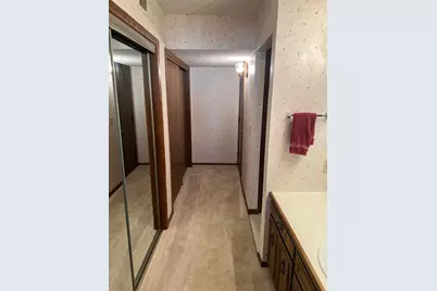 220 8th Street S #D4, Fargo,  58103 - Photo 15