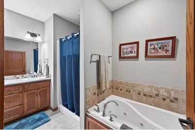 2021 Goodview Avenue N, Oakdale, MN 55128 - Photo 19