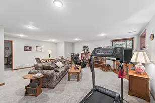 2021 Goodview Ave N, Oakdale, MN 55128 - Photo 21