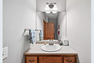 2021 Goodview Avenue N, Oakdale, MN 55128 - Photo 15