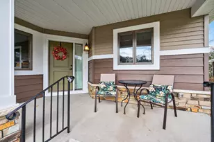 2021 Goodview Ave N, Oakdale, MN 55128 - Photo 5