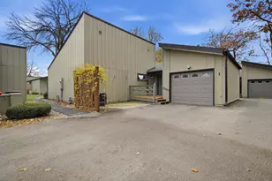 500 Oakland Pl NE, Austin, MN 55912 - Photo 27