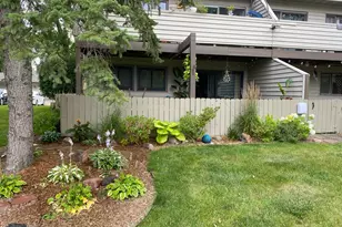 8928 Neill Lake Rd, Eden Prairie, MN 55347 - Photo 39