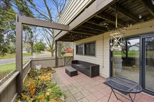 8928 Neill Lake Rd, Eden Prairie, MN 55347 - Photo 21