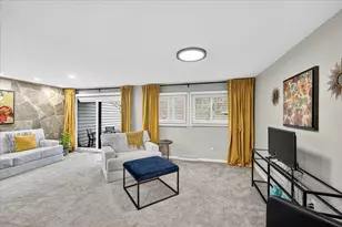 8928 Neill Lake Rd, Eden Prairie, MN 55347 - Photo 5