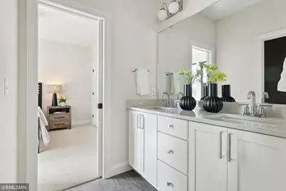 5685 N Kelvin Avenue N, Lake Elmo, MN 55042 - Photo 43