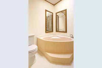 5713 Cabot Drive, Mounds View, MN 55112 - Photo 7