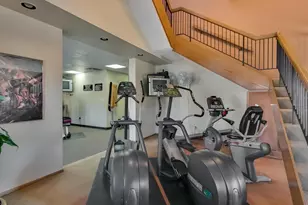 1201 Yale Pl, Minneapolis, MN 55403 - Photo 25