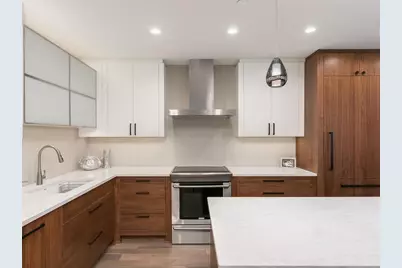 1201 Yale Place #1107, Minneapolis, MN 55403 - Photo 7