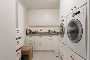 1201 Yale Pl, Minneapolis, MN 55403 - Photo 23
