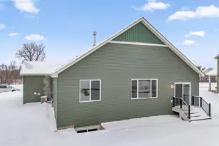 1561 Creekwood Dr, New Richmond, WI 54017 - Photo 37