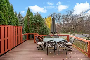 886 Oak Ct, Eagan, MN 55123 - Photo 17