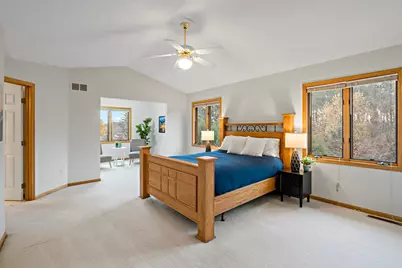 886 Oak Court, Eagan, MN 55123 - Photo 9