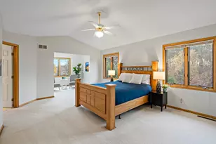 886 Oak Ct, Eagan, MN 55123 - Photo 9