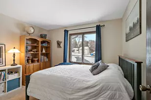 16201 Hillcrest Ln, Eden Prairie, MN 55346 - Photo 39