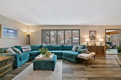 16201 Hillcrest Lane, Eden Prairie, MN 55346 - Photo 19