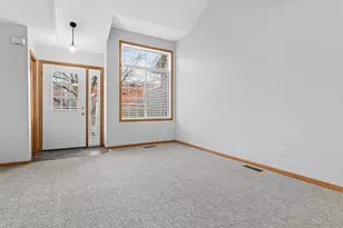 2123 Agate Curve, Shakopee, MN 55379 - Photo 3