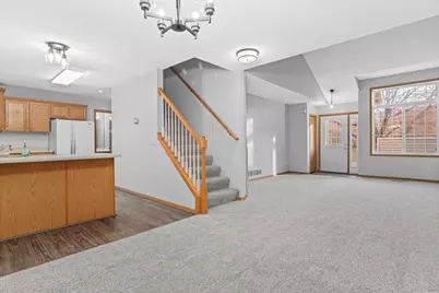 2123 Agate Curve, Shakopee, MN 55379 - Photo 5