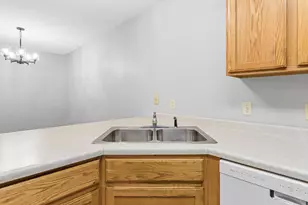 2123 Agate Curve, Shakopee, MN 55379 - Photo 11