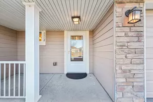 1112 Station Trl, Eagan, MN 55123 - Photo 5