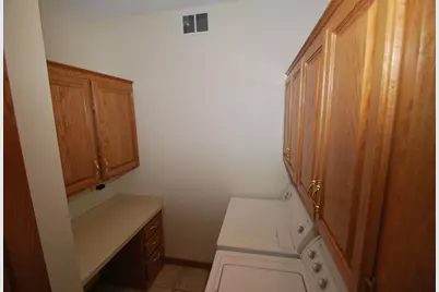 8048 Narcissus Lane N, Maple Grove, MN 55311 - Photo 31