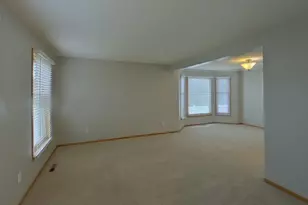 10071 Raleigh Ct, Woodbury, MN 55129 - Photo 3