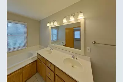 10071 Raleigh Court, Woodbury, MN 55129 - Photo 9