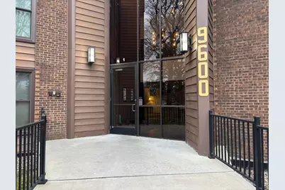 9600 Portland Avenue S #107, Bloomington, MN 55420 - Photo 3