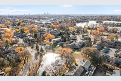 220 Windsor Lane, New Brighton, MN 55112 - Photo 5