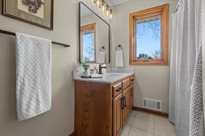 4550 Evergreen Drive, Vadnais Heights, MN 55127 - Photo 25