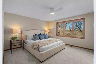 4550 Evergreen Drive, Vadnais Heights, MN 55127 - Photo 17