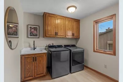 4550 Evergreen Drive, Vadnais Heights, MN 55127 - Photo 15