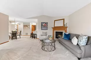 826 Roundhouse St, Shakopee, MN 55379 - Photo 11