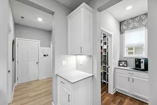 9337 Bridle Way, Victoria, MN 55386 - Photo 5