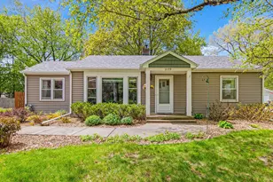 3179 Victoria St N, Shoreview, MN 55126 - Photo 1