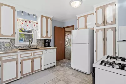 3179 Victoria Street N, Shoreview, MN 55126 - Photo 9