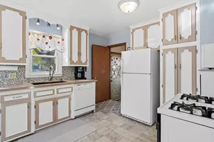 3179 Victoria St N, Shoreview, MN 55126 - Photo 9
