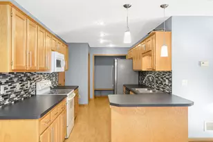 316 Creekside Dr, Buffalo, MN 55313 - Photo 9