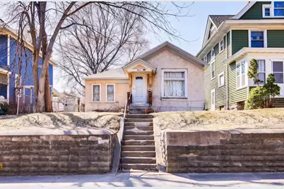 300 Baker Street E, Saint Paul, MN 55107 - Photo 1