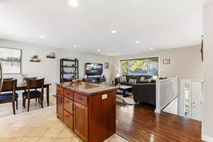 2390 Cohansey Blvd, Roseville, MN 55113 - Photo 15