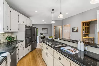 11338 Hawk High Court, Eden Prairie, MN 55347 - Photo 25