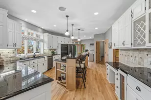 11338 Hawk High Ct, Eden Prairie, MN 55347 - Photo 21