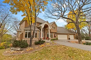 11338 Hawk High Ct, Eden Prairie, MN 55347 - Photo 5