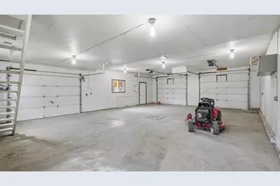 37 5th Street SE, Wells, MN 56097 - Photo 21