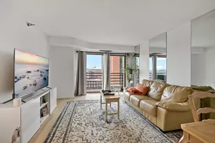 66 9th St E, Saint Paul, MN 55101 - Photo 9